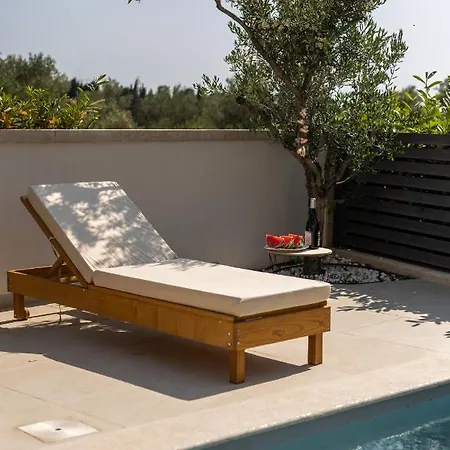Luxury Apartment Marco Polo With A Private Swimming Pool With Salt Sea Water Punat Exterior photo