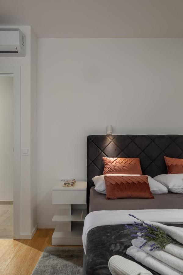 Apartment Luxury Marco Polo With A Private Swimming Pool With Salt Sea Water *